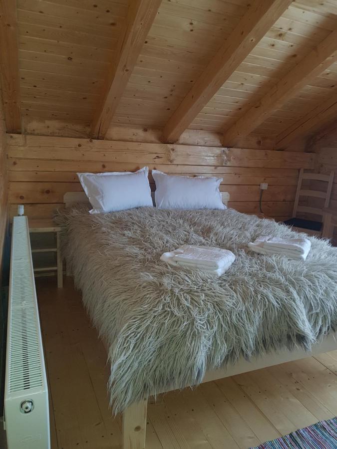 Tulean Cabin Sacel  Exterior photo